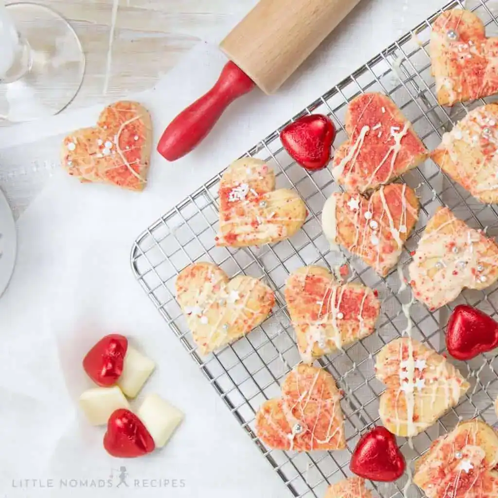 strawberry and white chocolate cookies 4 1 1024&times;1024.jpg