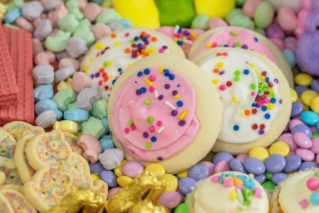 easter dessert board (1)