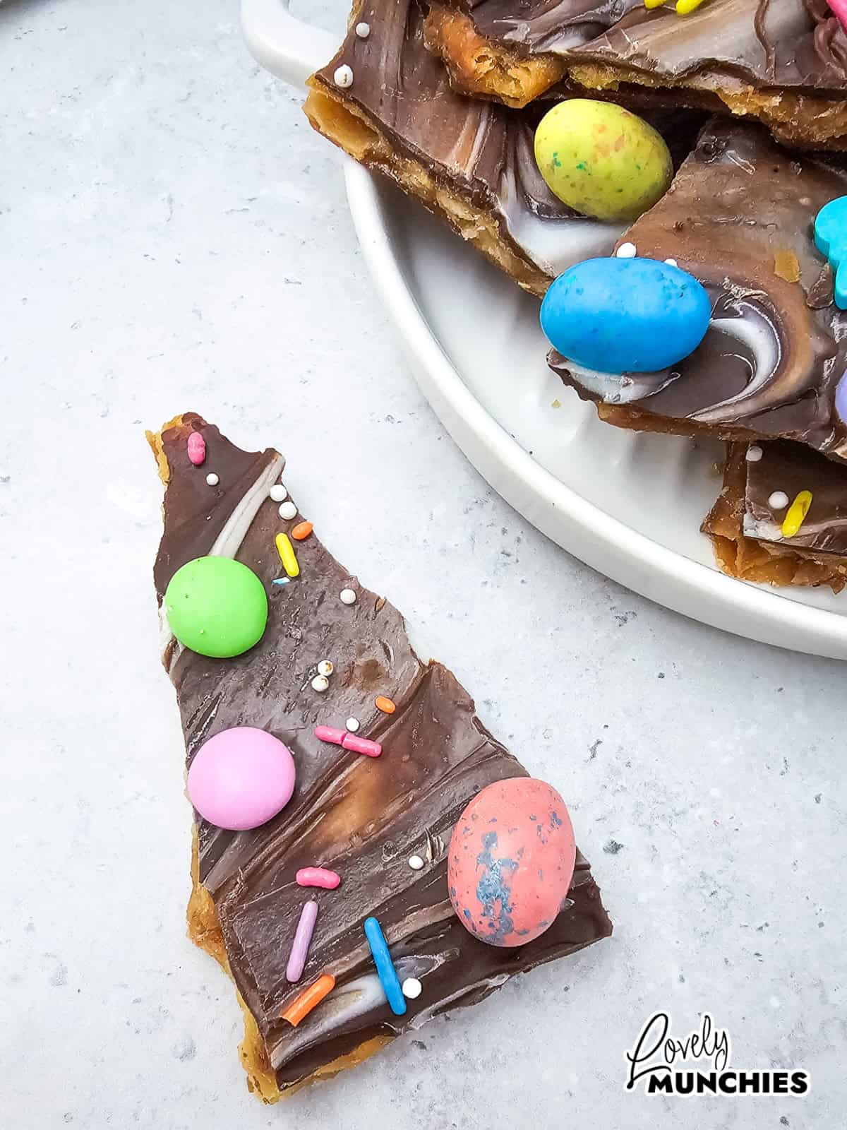 Easter Cracker Bark (2)