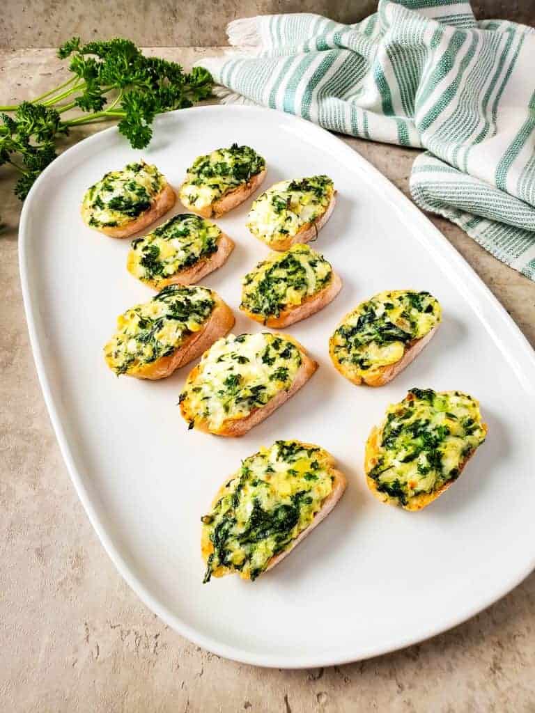 Spinach and Artichoke Crostini Set 1 3 768&times;1024